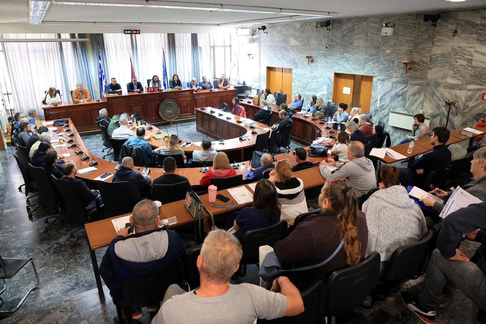 Προσλαμβάνονται 86 υπάλληλοι στην καθαριότητα